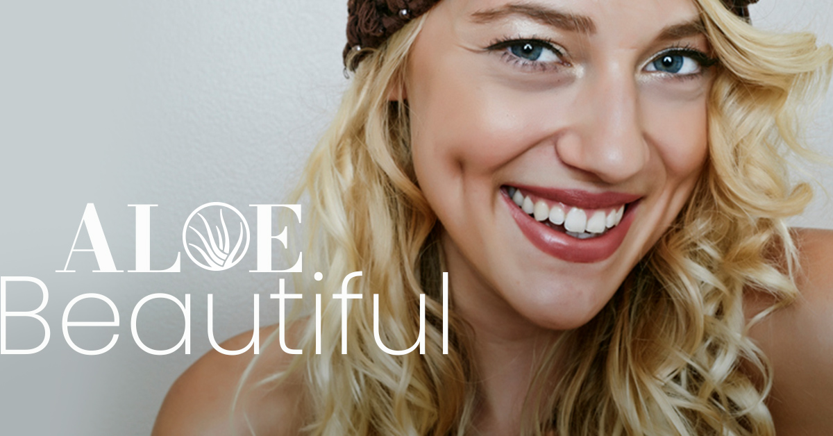 Aloe Beautiful - Blonde woman smiling